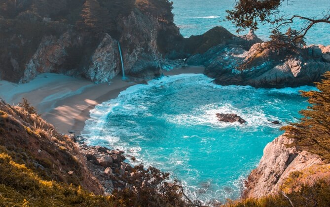 a picture of a cove from a cliff